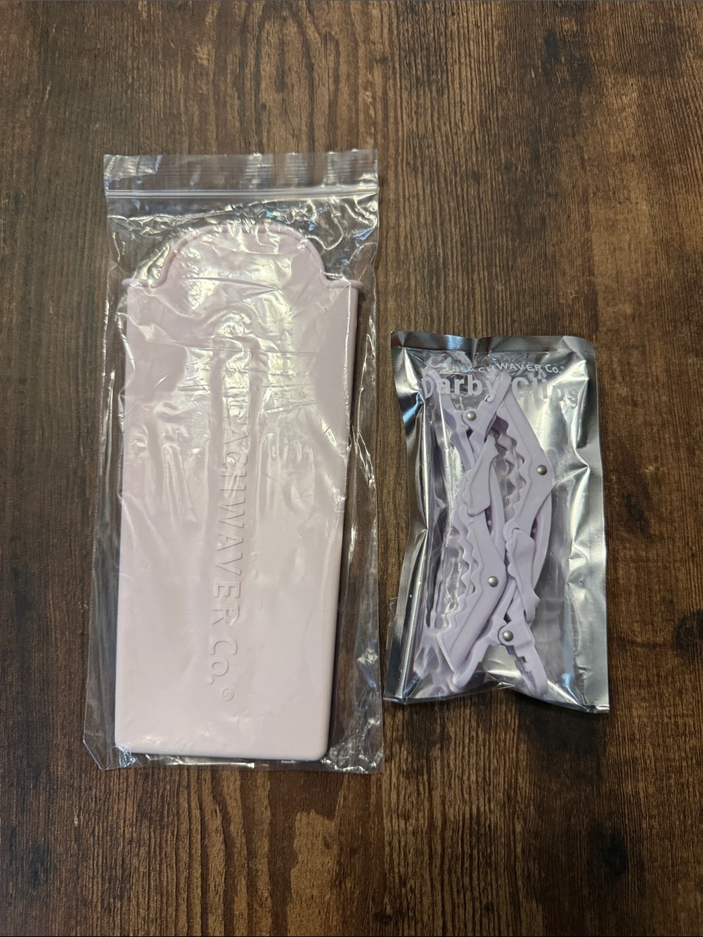 The Beachwaver Co. Hair Clips & Hot Iron Protector
